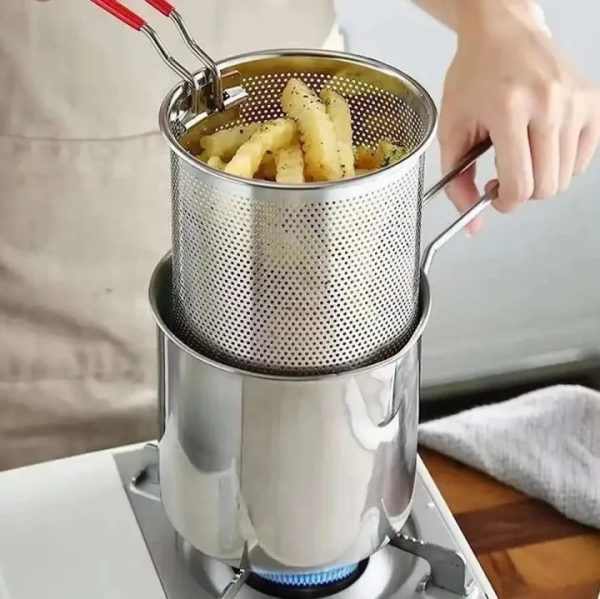 Stainless Steel Deep Fryer Pot with Strainer